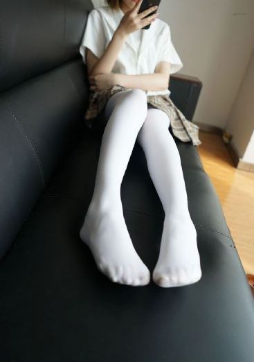 两个男人躁一个女人免费视频中文_蓝光免费观看最新