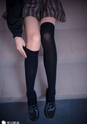 强行侵犯亲女在线播放_高清全集在线观看