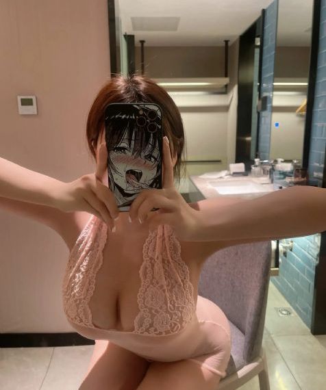 国产凹凸熟女一区二区_720超清在线观看