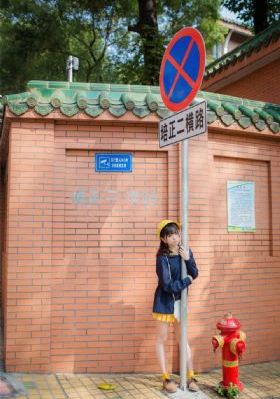 女人脱了精光让人摸网站_DVD国语在线观看