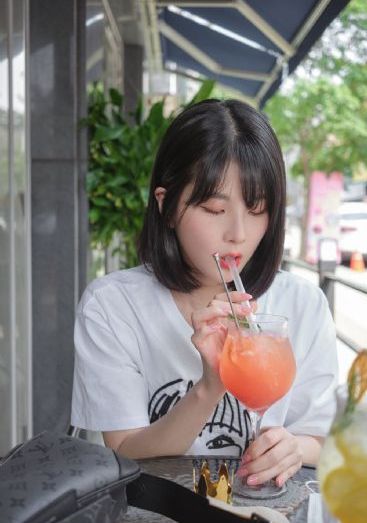 久久蜜桃av一区精品变态类天堂_720完整在线观看