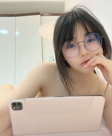 色一情一乱一伦一区二区三区日本_蓝光神马在线观看